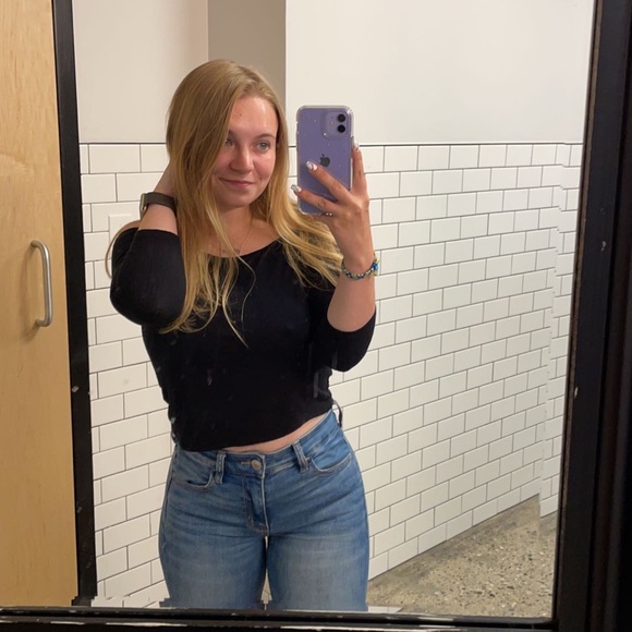 Meet your Posher, Chloe (make me an offer!) - Picture 1 of 6